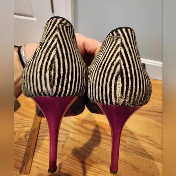 International concepts special edition pumps - Picture 2 of 9